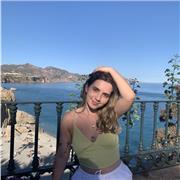 Doy clases de inglés, español y húngaro a adolescentes y niños. Doy clases presenciales en Jaén pero también clases online.